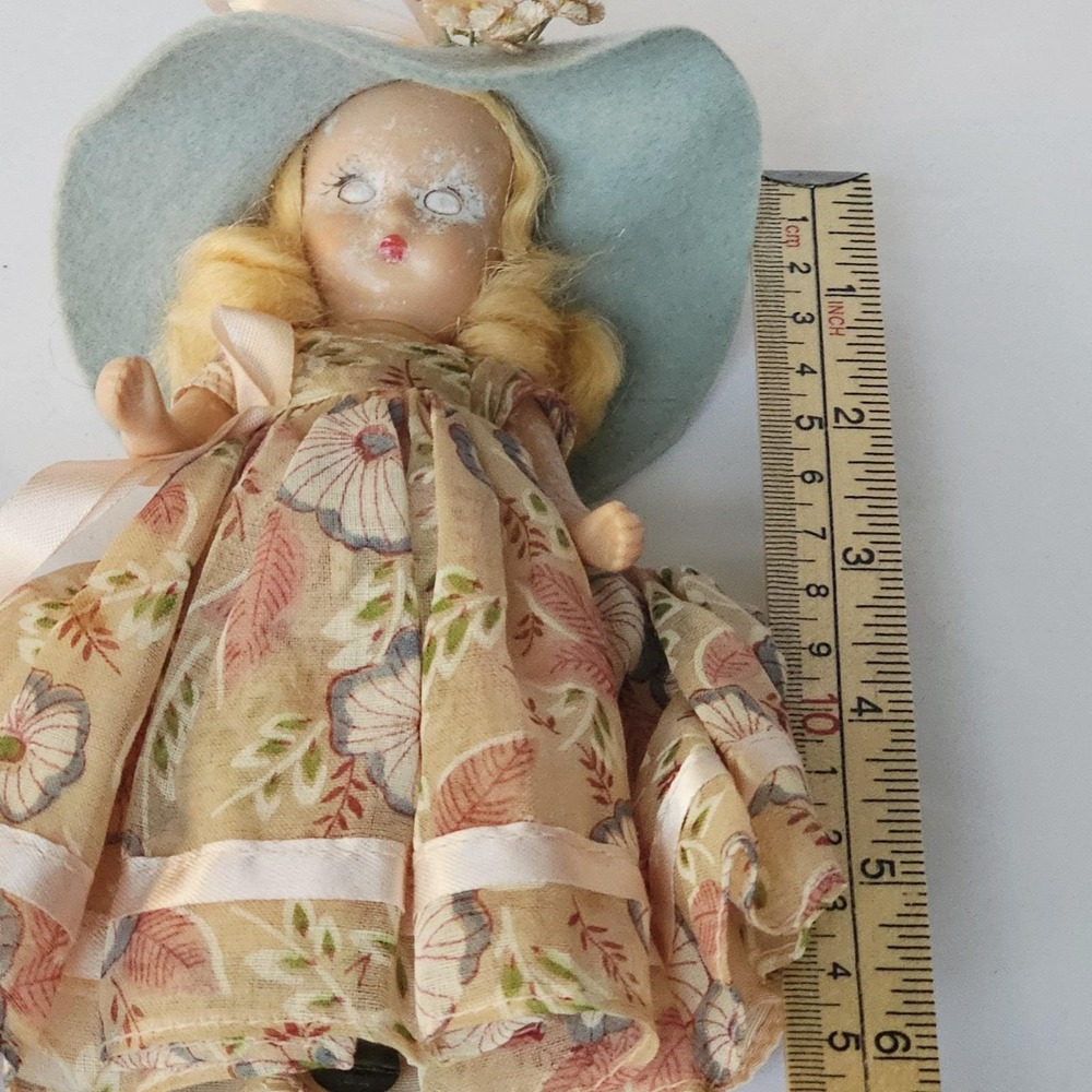 Vintage Nancy Ann Storybook Doll Floral Dress Felt Hat Sleep Eyes Collectible - Picture 10 of 10